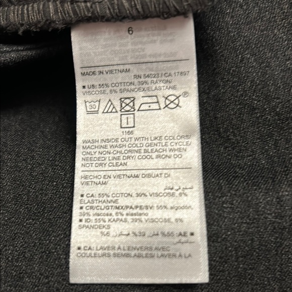 Old Navy High-Rise Pixie Flare Pants - Dark Gray - Picture 3 of 4